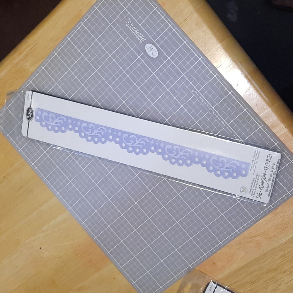 Sizzix Die Decorative Strip